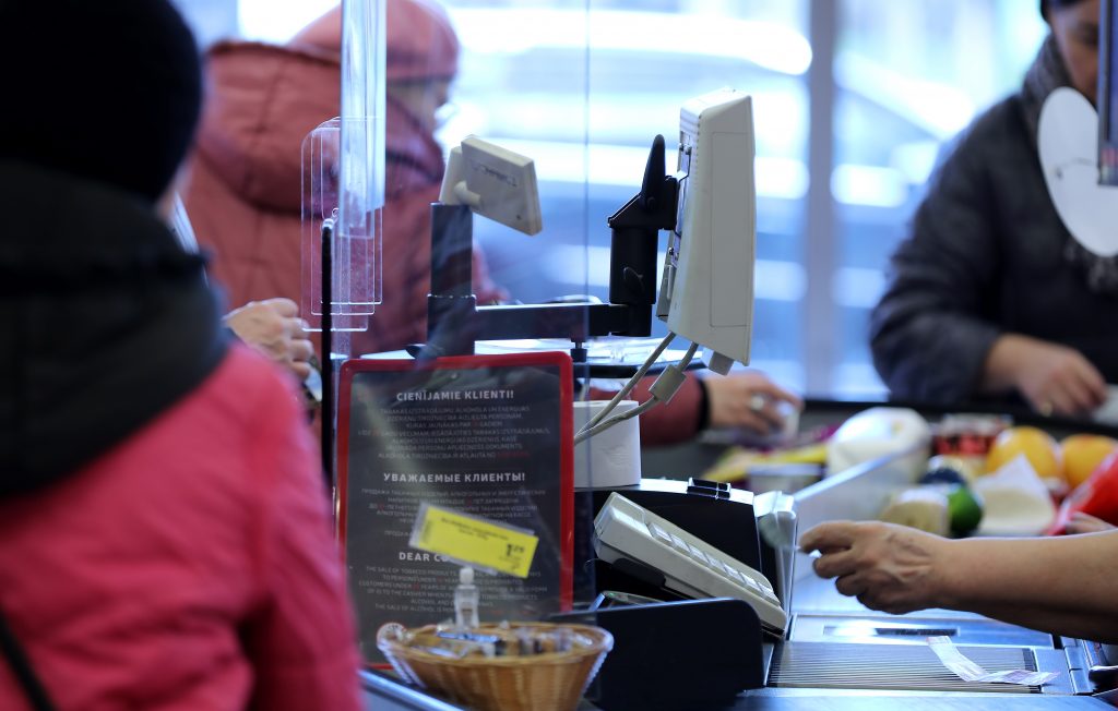 Igaunijas valdība atbalsta “krīzes veikalu” tīkla izveidi. Kam igauņi gatavojas?